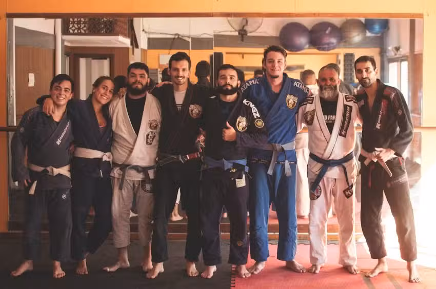 1983 CENTRO DE ENTRENAMIENTO