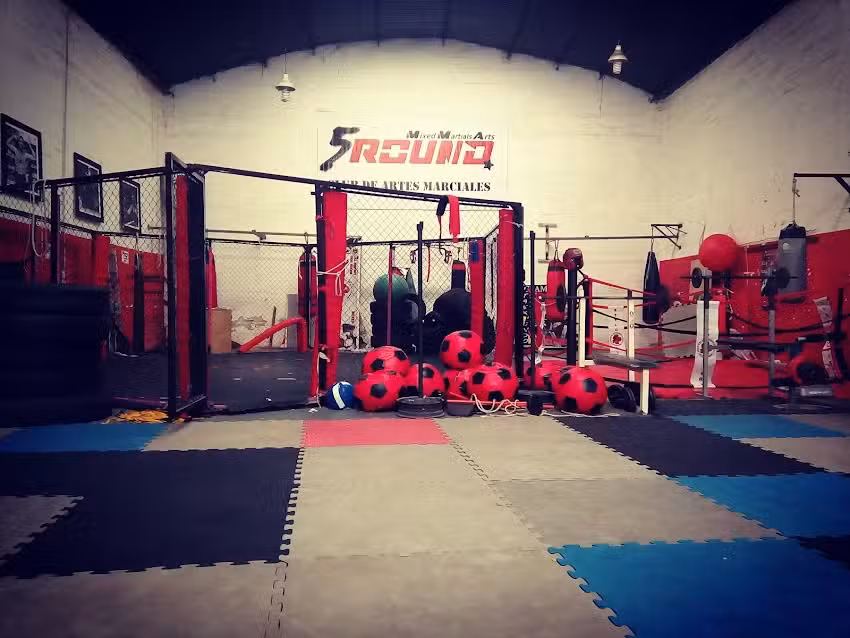 5 Round gym