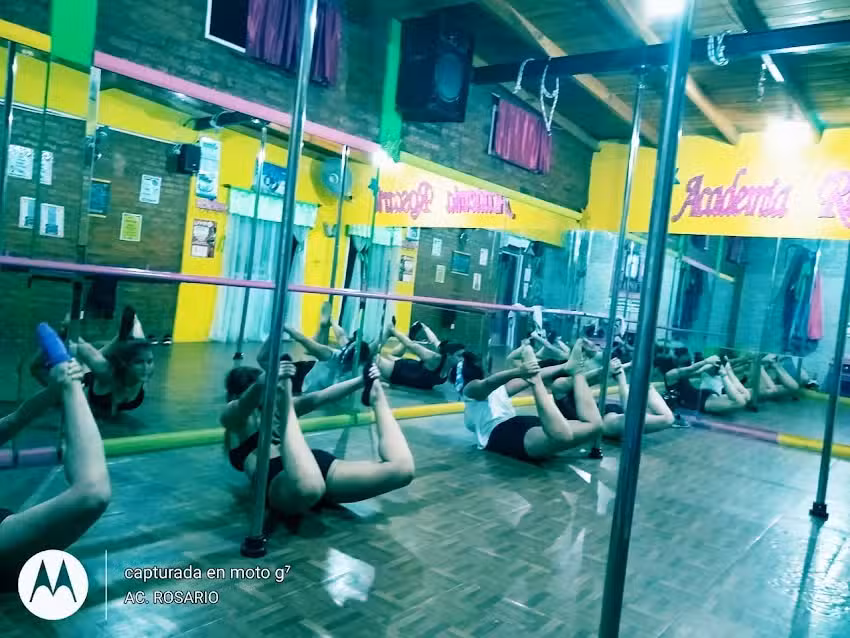 ACADEMIA DE DANZAS Y GYM &ldquo;ROSARIO&rdquo; en bella vista