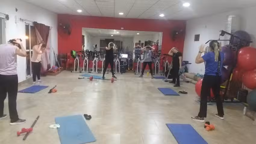 Ago&rsquo; gim y Yoga para vos