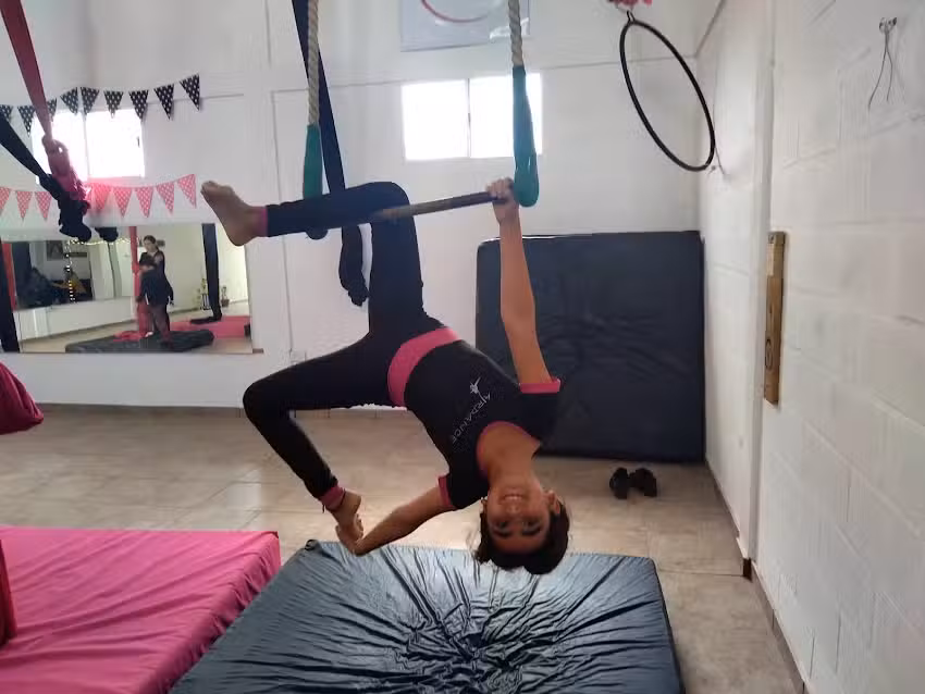AirDance &ndash; Escuela de Circo
