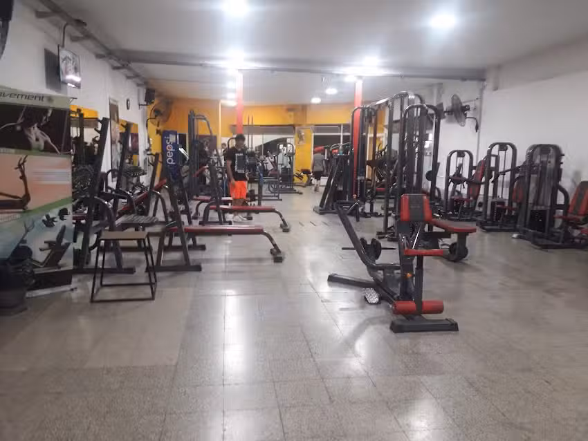 ATHOM Centro de Actividades Físicas y Recreativas Gym