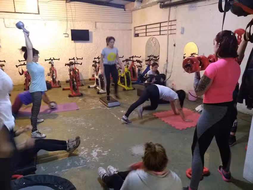 CR Fitness. Gimnasio Femenino