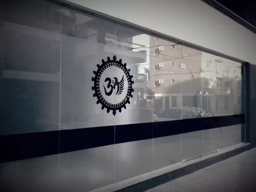 Escuela De Yoga Y Sabiduria Ancestral