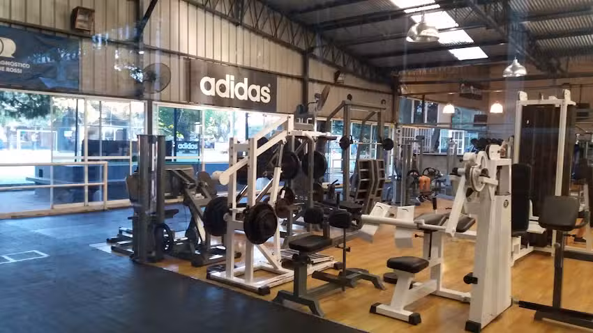 Escuela Modelo de Futbol y Deportes Claudio Marangoni &ndash; Sede Club San Isidro