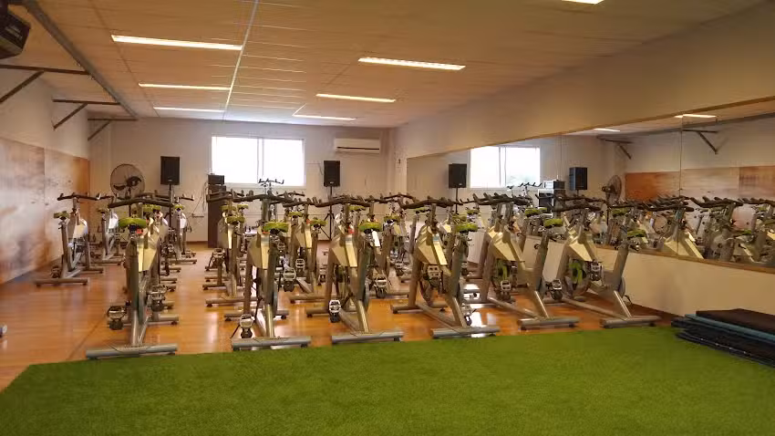 Estaci&oacute;n Club Fisherton &ndash; Gym