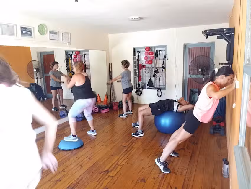 Flowing fitness & dance