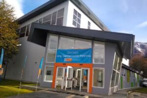 Gimnasio Arq. Carlos L. Petrina