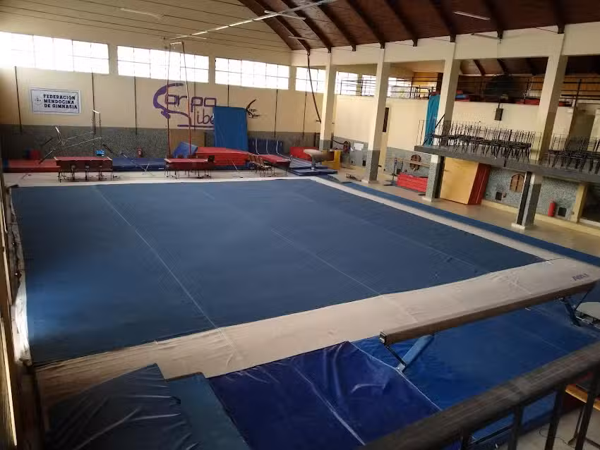 GIMNASIO CORPO LIBERO