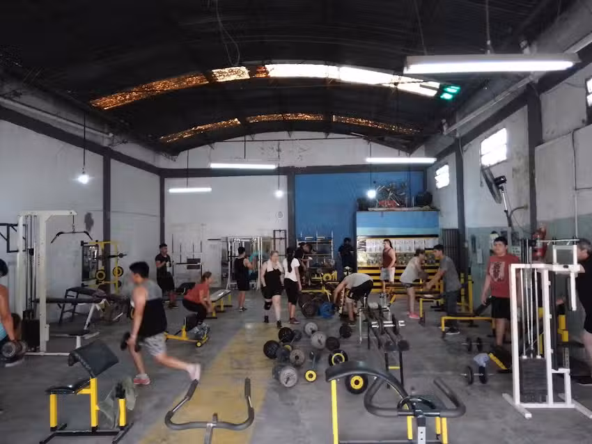 Gimnasio Familiar Jorge Ben&iacute;tez