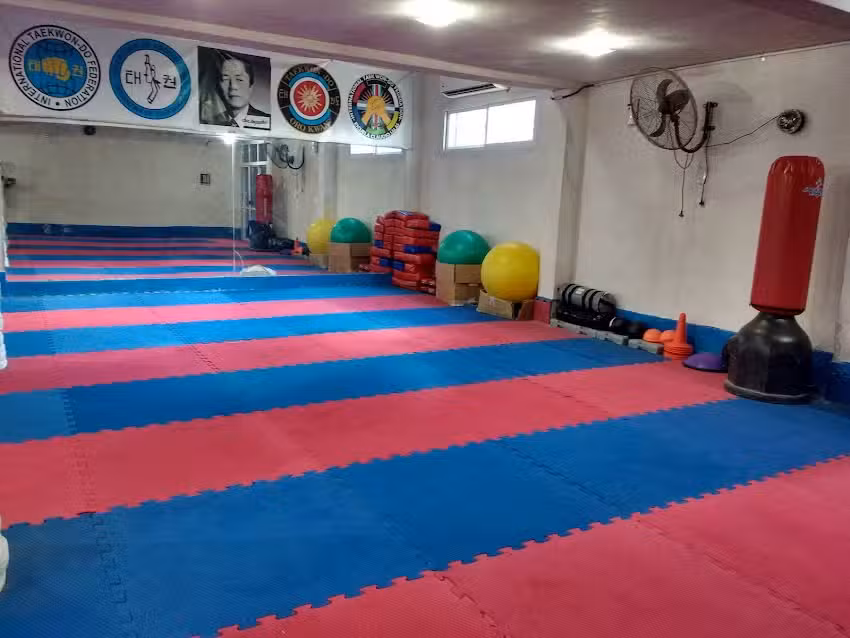 Gimnasio Lamadrid Salas