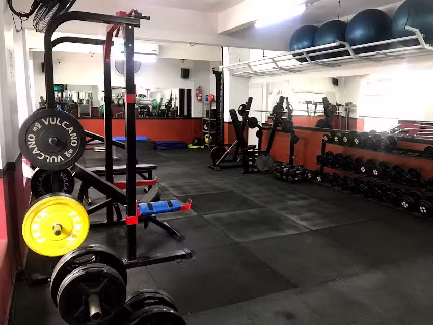 Gimnasio Legendario Flores