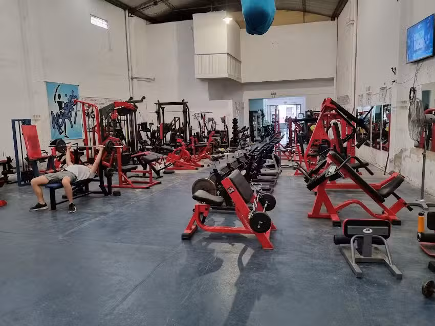 GIMNASIO MG FITNESS