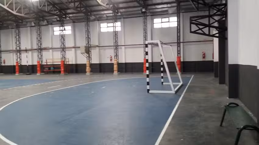 Gimnasio municipal B&deg; Uriburu