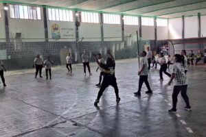 Gimnasio Municipal De Camarones