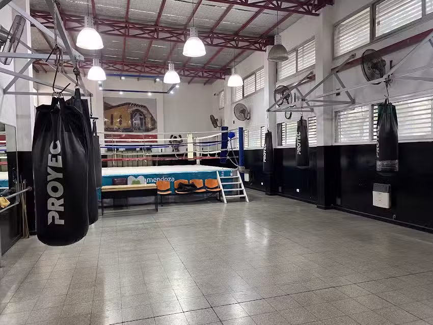 Gimnasio Municipal &ldquo;Luis &Aacute;ngel Firpo&rdquo;