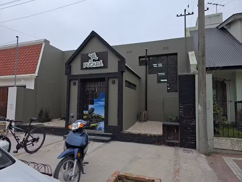 Gimnasio Pucar&aacute;