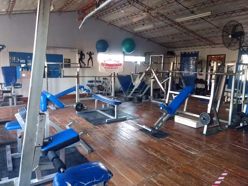Gimnasio Strongman