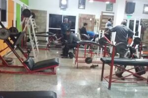 Gimnasio V.A.R.F / E-MOTION Energía en Movimiento