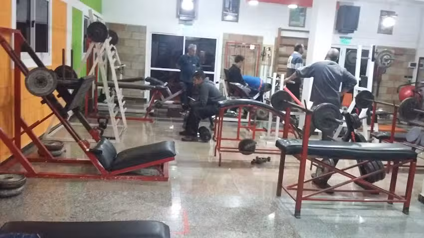 Gimnasio V.A.R.F / E-MOTION Energ&iacute;a en Movimiento