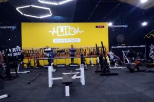 Gym & Fitness LIFE