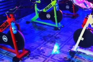 Indoor Cycling ( Fitness Cris)