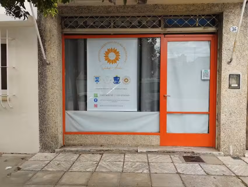 Instituto Argentino de Yoga Profesional