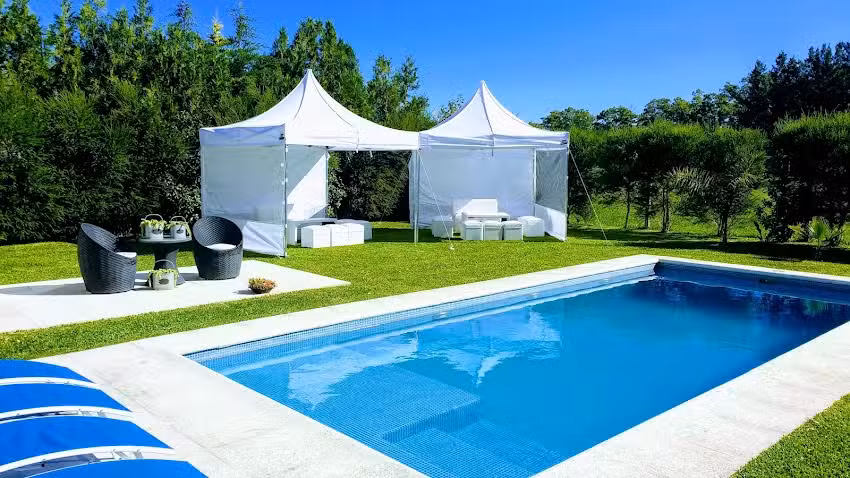 La Candida&rsquo;s Clubhouse