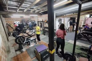 LIGHTWEIGHT GYM & FITNESS