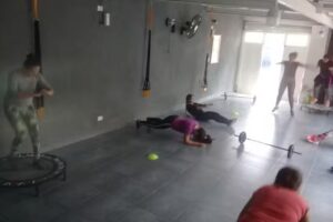 Moovit fit dance room