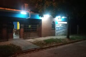 P&aacute;del cocodrilo