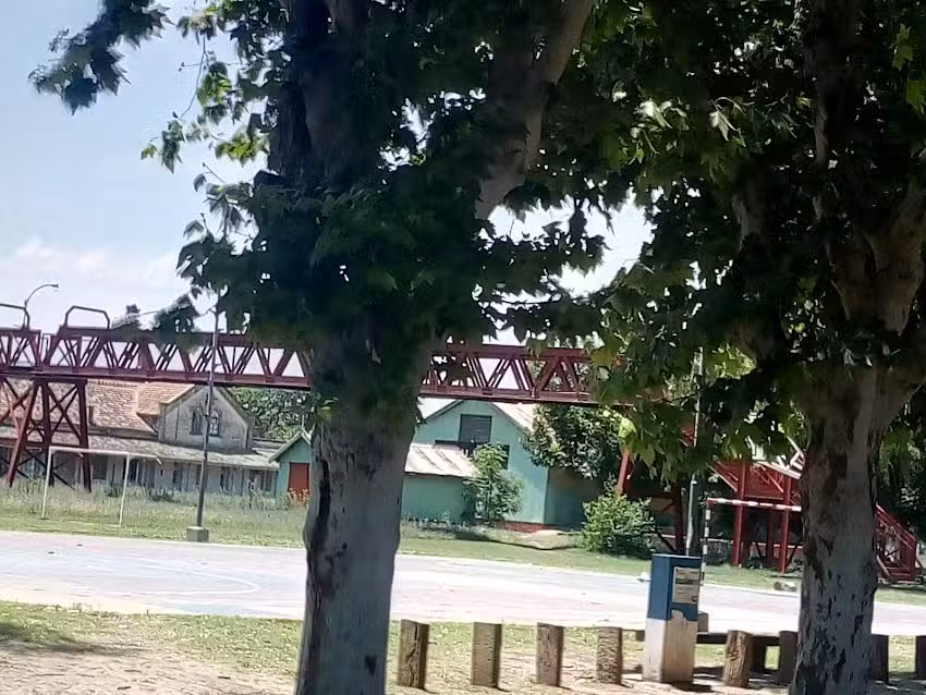 Paseo Centenario. Paseo Aer&oacute;bico Oeste.