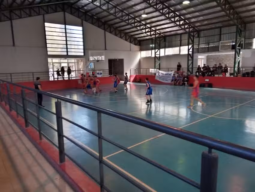 Polideportivo Municipal Real del Padre