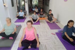 RENACER Centro Holistico