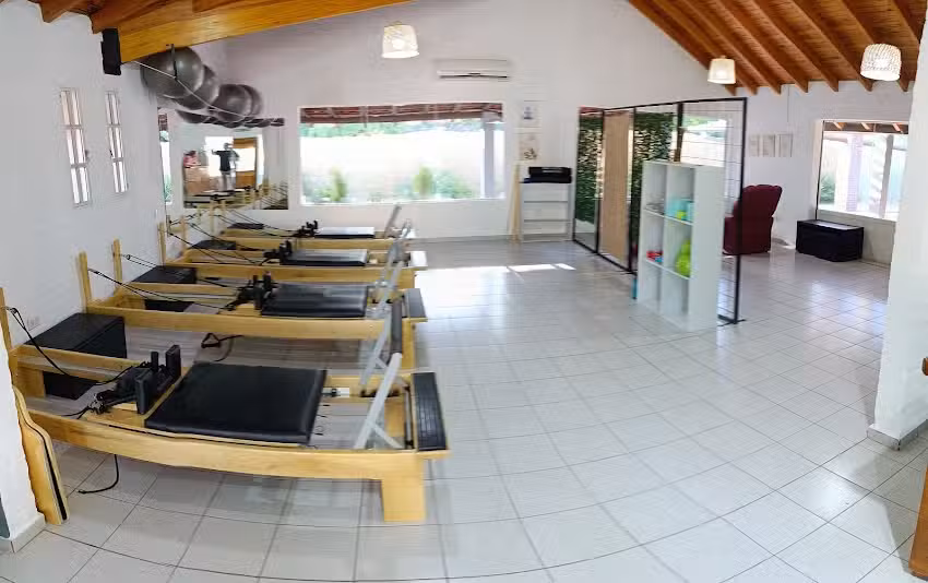 SAKURA CENTRO DE PILATES &BIENESTAR INTEGRAL