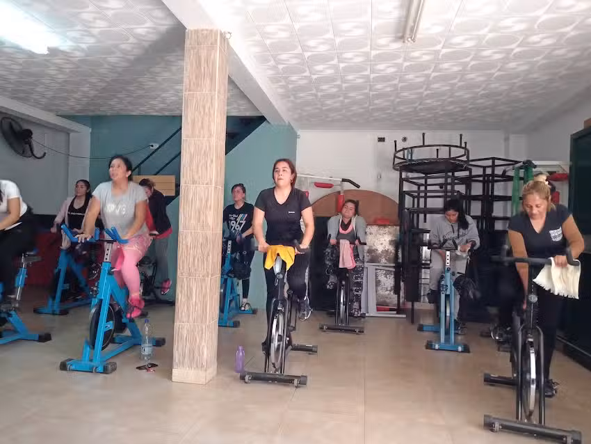 Sal&oacute;n la Reina. TU ESPACIO GYM