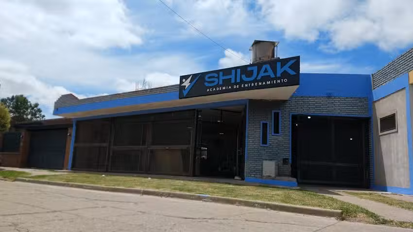Shijak Academia de Entrenamiento