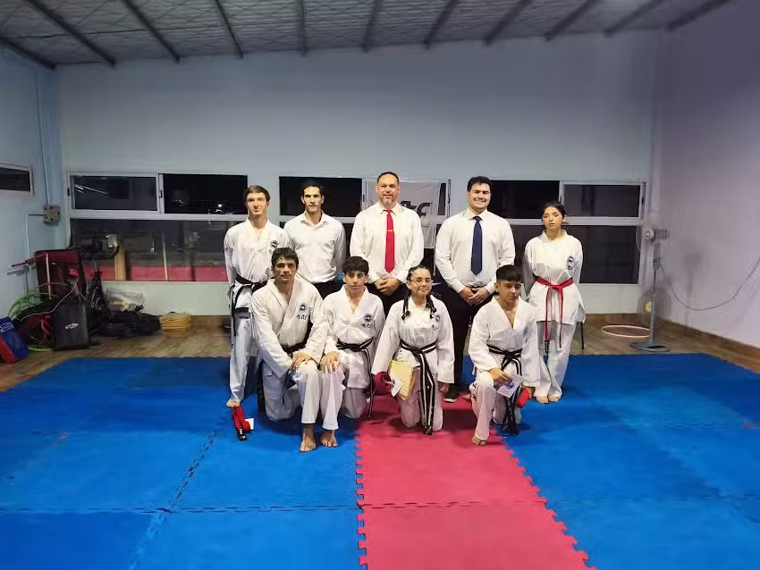 UNE TAEKWON-DO &ndash; San Luis