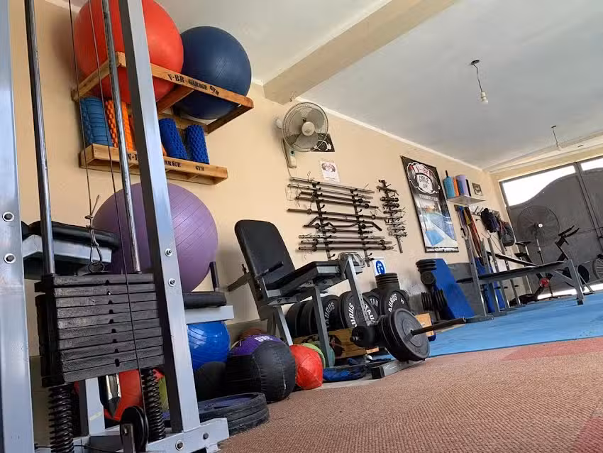 V-BR Garage Gym